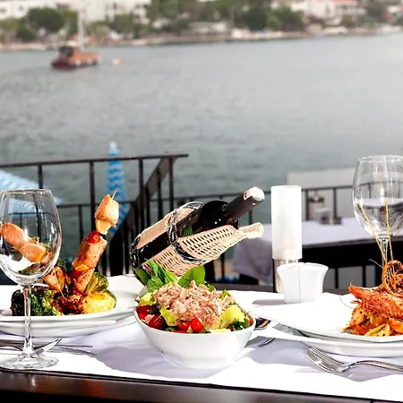 Ξενοδοχείο Zena Bodrum 2*